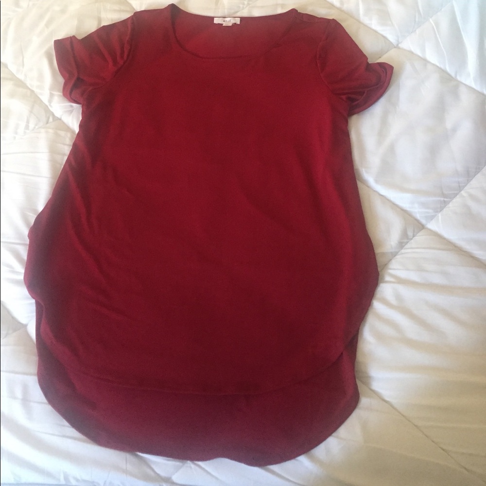 Maroon hi low shirt