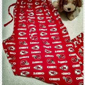 ATTENTION CHIEF'S FANS