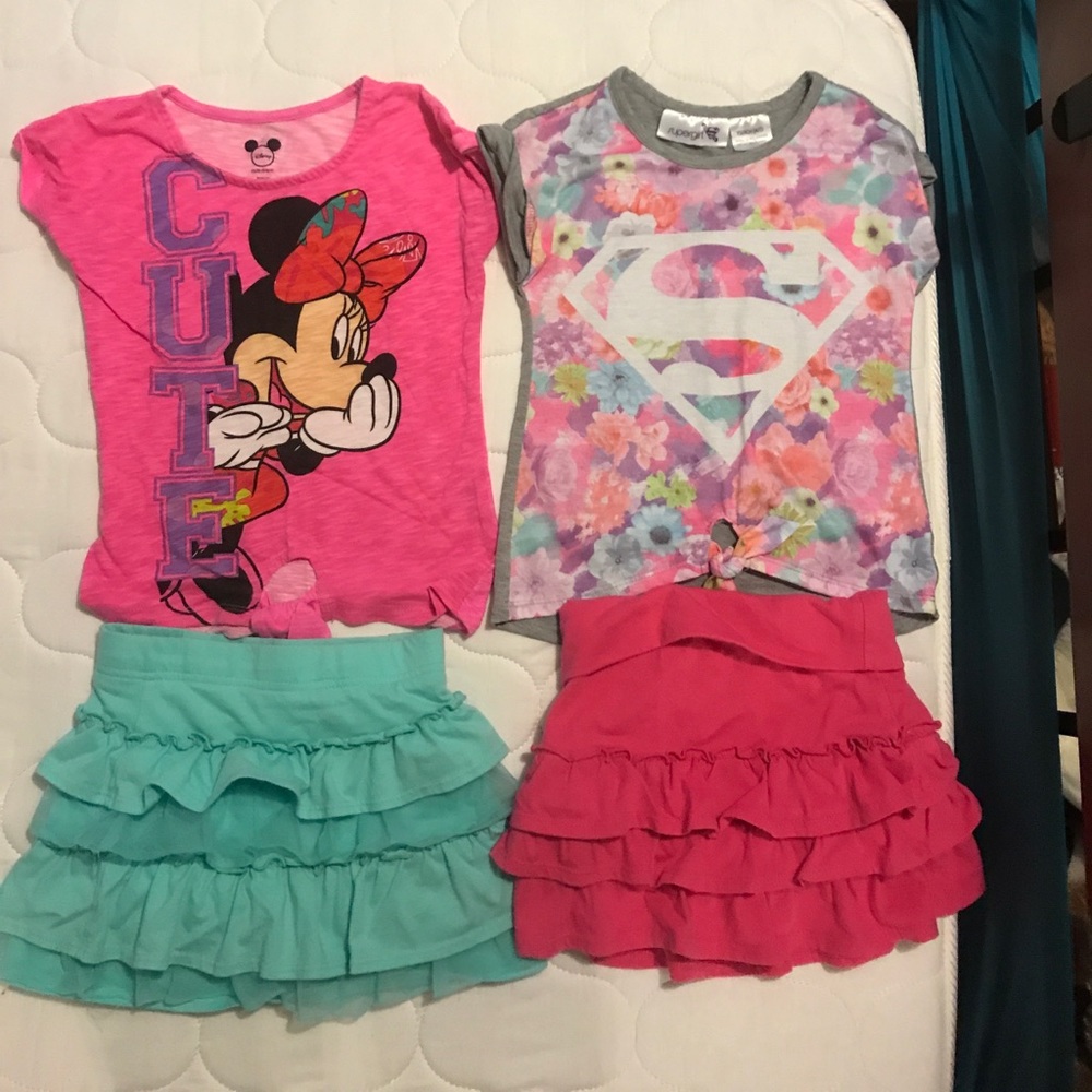 2 girls skirt outfits