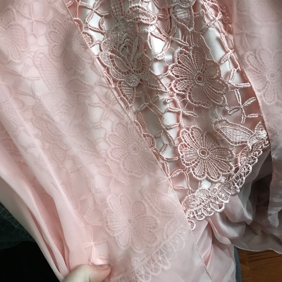 Gorgeous baby pink prom dress - Picture 5 of 7