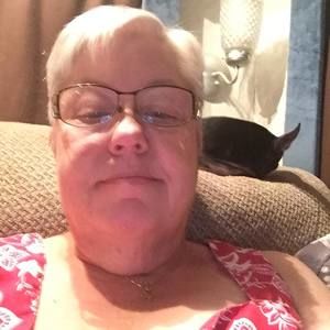 Meet your Posher, Malinda