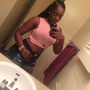 Meet your Posher, Lashena