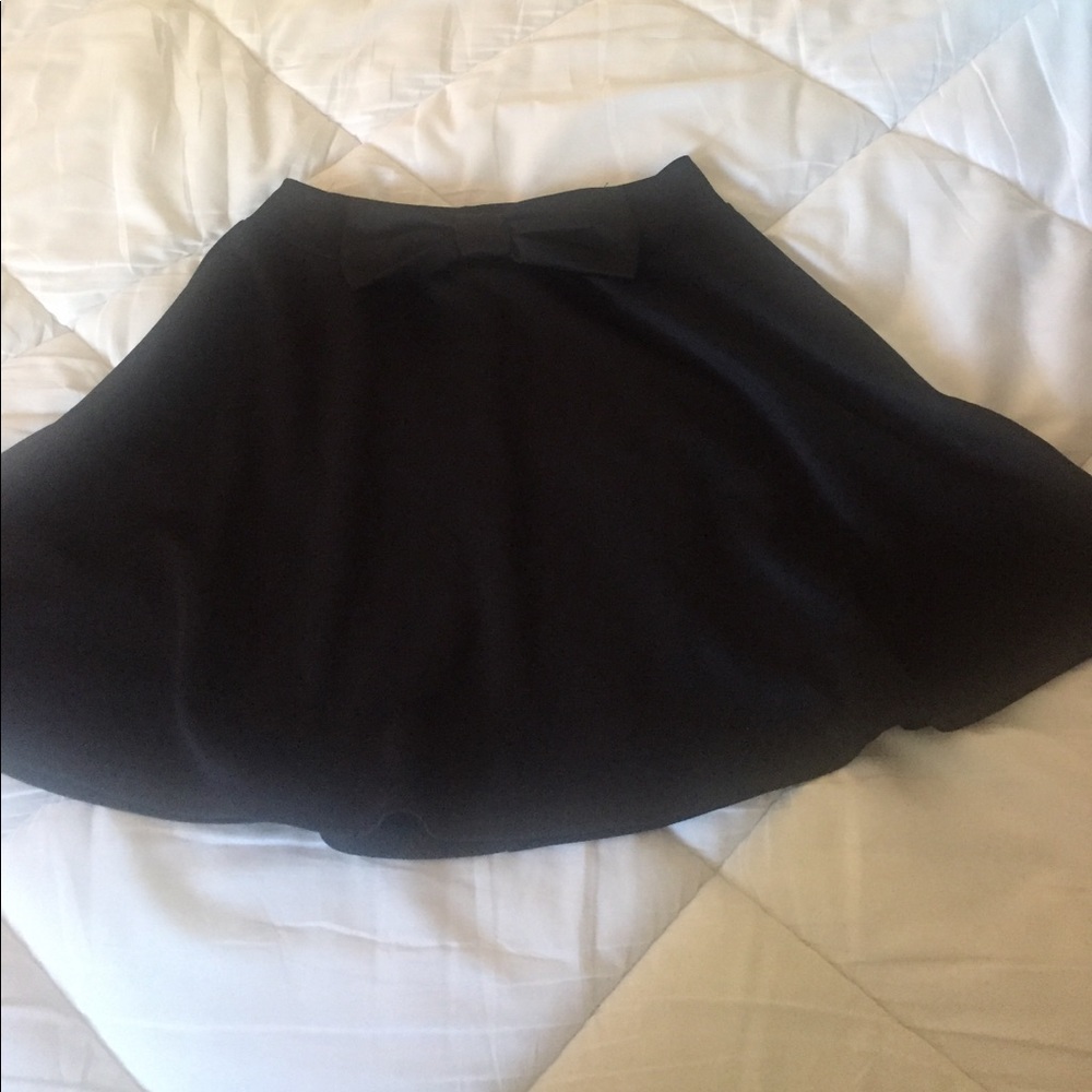 Black skater skirt