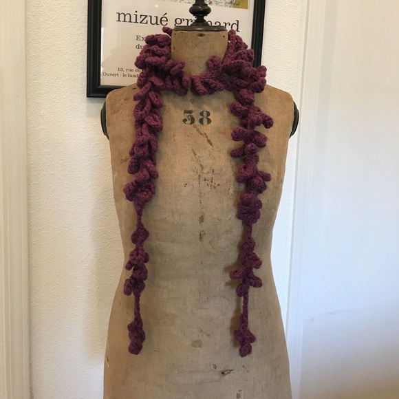 Hand-Knit Wool & Acrylic Leafy Scarf 80" Long - Picture 3 of 5