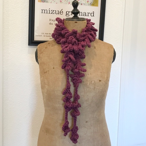 Hand-Knit Wool & Acrylic Leafy Scarf 80" Long - Picture 1 of 5