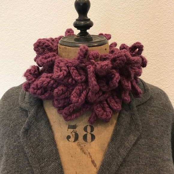 Hand-Knit Wool & Acrylic Leafy Scarf 80" Long - Picture 5 of 5