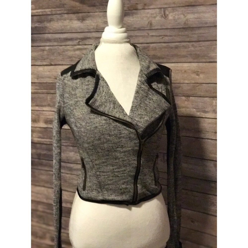 LUSH Cropped jacket!