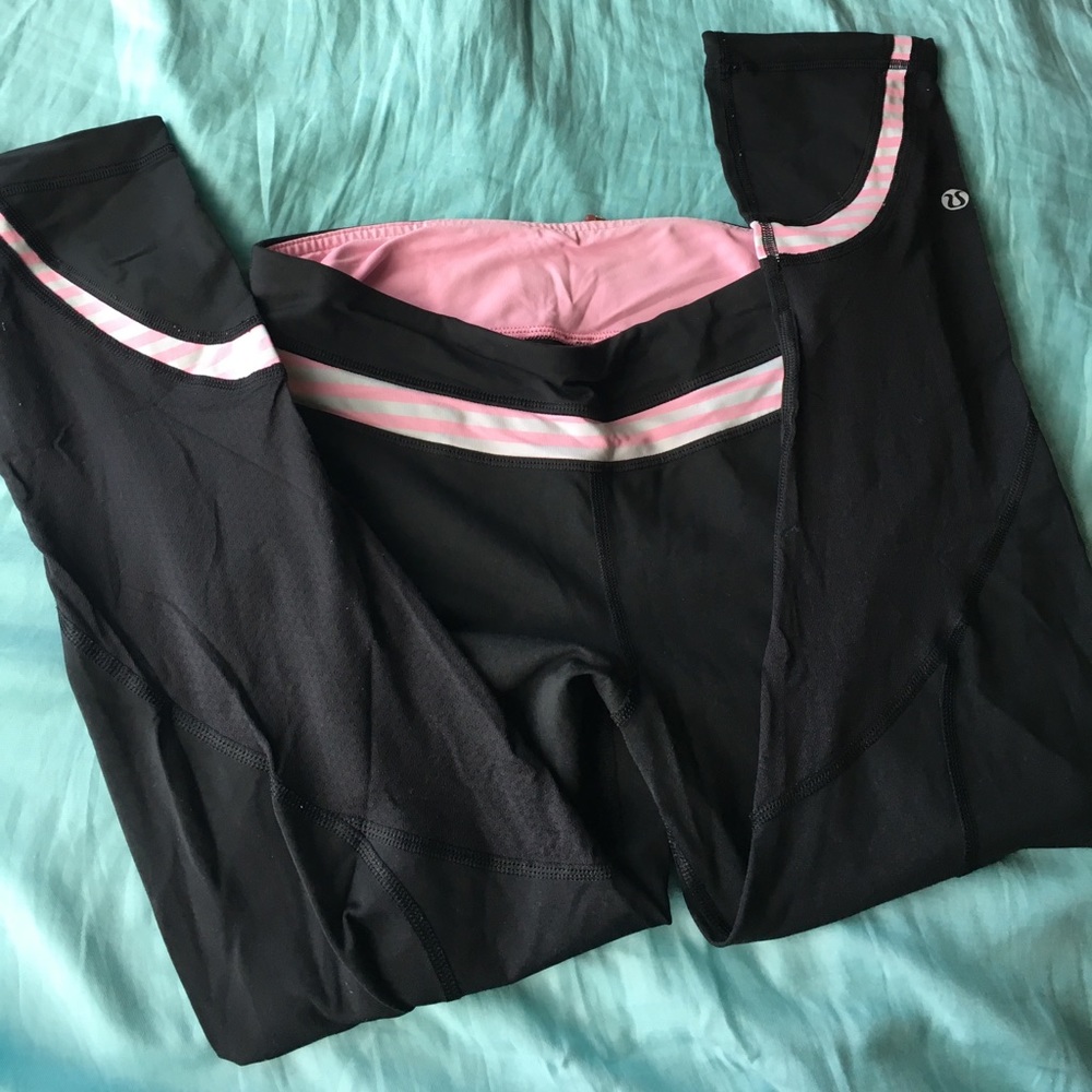 Size 6 Lululemon Capri pants
