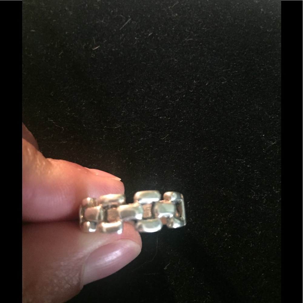 Sterling silver ring - size 7.5