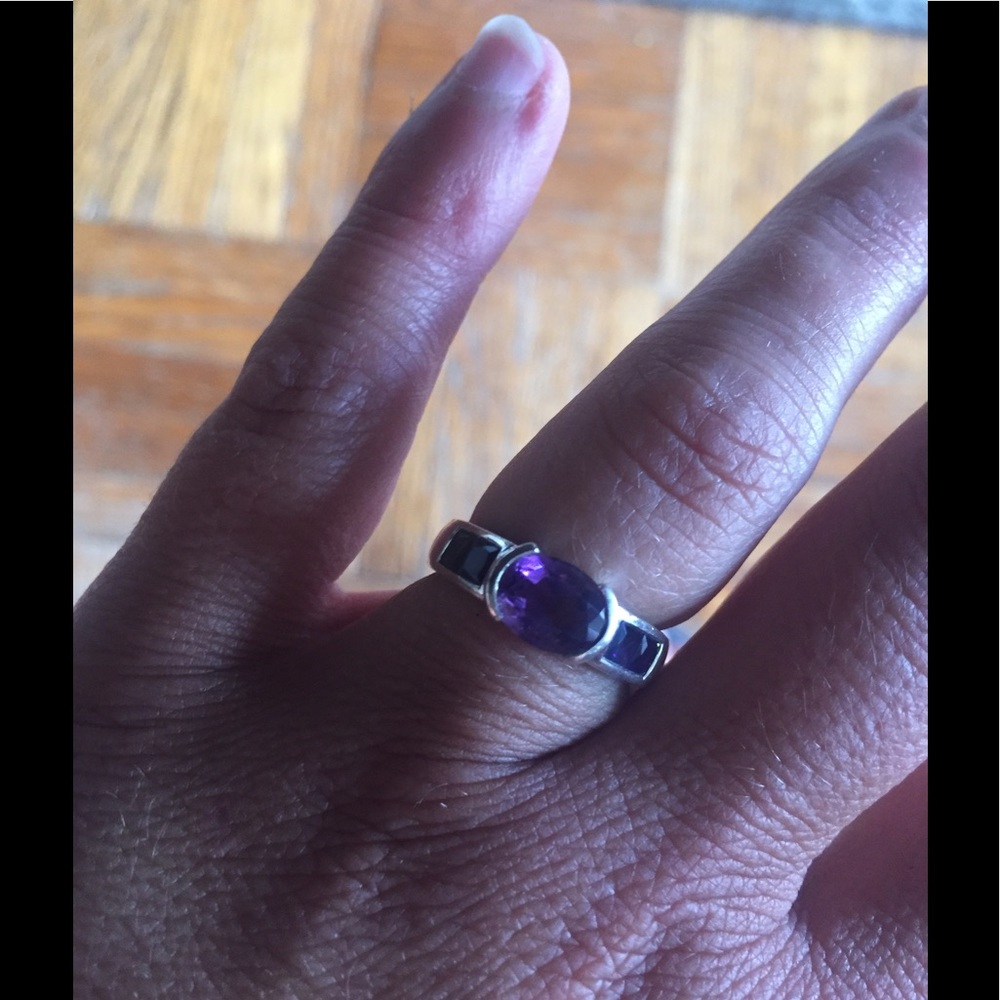 Sterling silver and amethyst ring - size 7.5