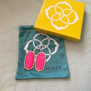 RARE Kendra Scott Danielle NEON PINK Earrings