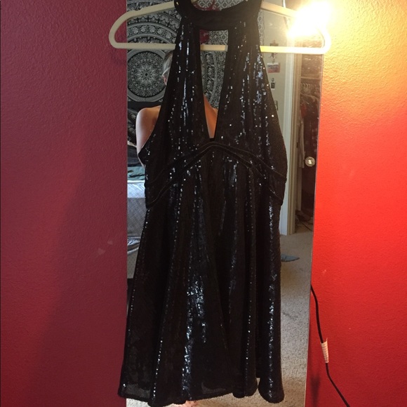 Black Sequin Halter Dress - Picture 3 of 9