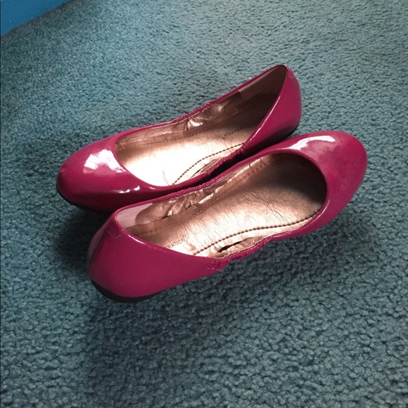 BCBGeneration raspberry flats - Picture 1 of 1