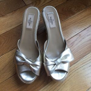 Valentino gold bow wedges