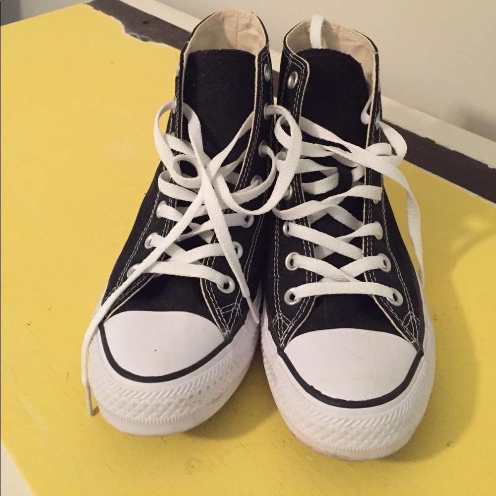 Black high top converse