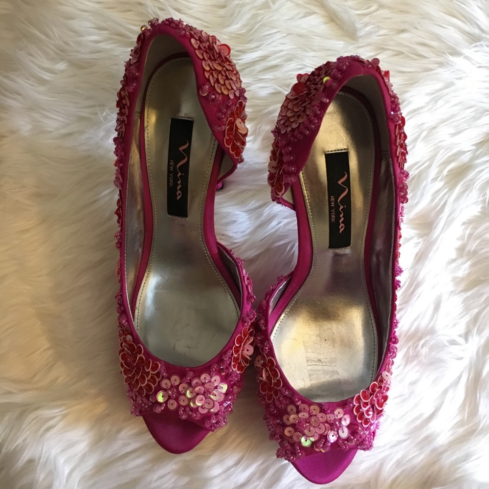 BEAUTIFUL PINK SEQUINED PLATFORM SHOES