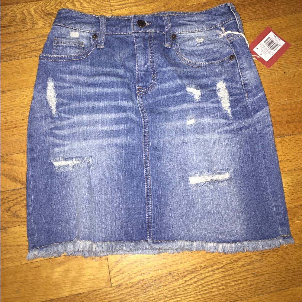 brand new missimo distressed skirt