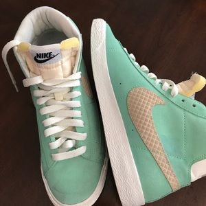 Vintage Nike Blazer
