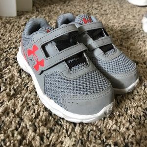 Toddler size 6 Under Armour shoes