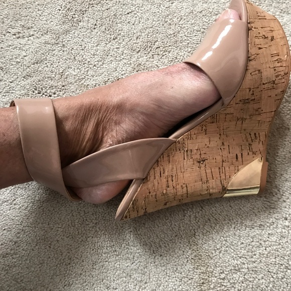 VICTORIA SECRET COLIN STUART CORK PLATFORM SANDAL - Picture 7 of 7