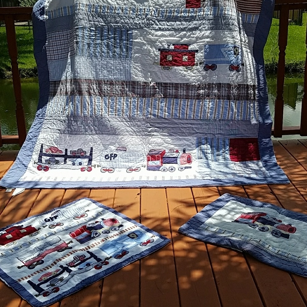 TRAINS POTTERY BARN CHILDREN QUILT SET