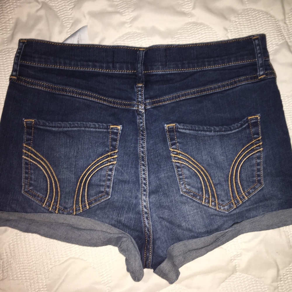 High waist Hollister short shorts!