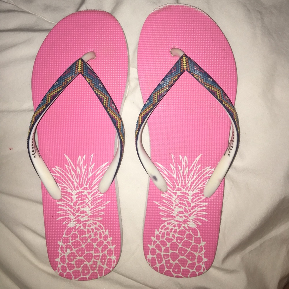 Cute flip flops / pineapple sandals
