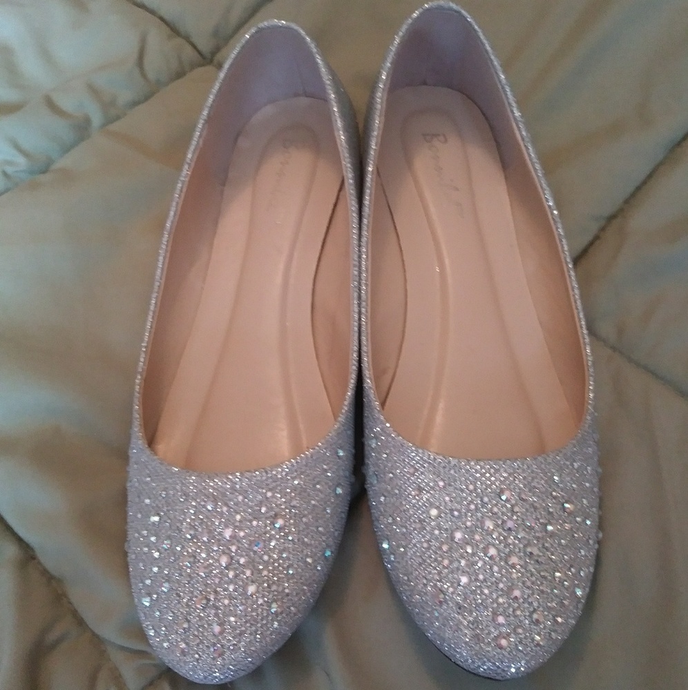 Bonnibel Silver Glittery Flats Size 10