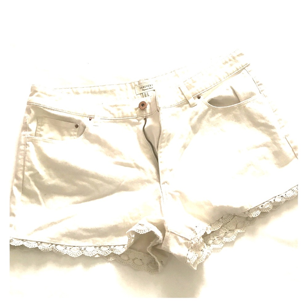 Off white denim shorts with Lace trim