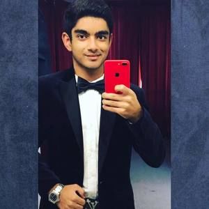 Meet your Posher, Saad