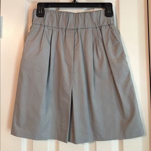 NWOT Banana Republic XS pleated skirt with pockets