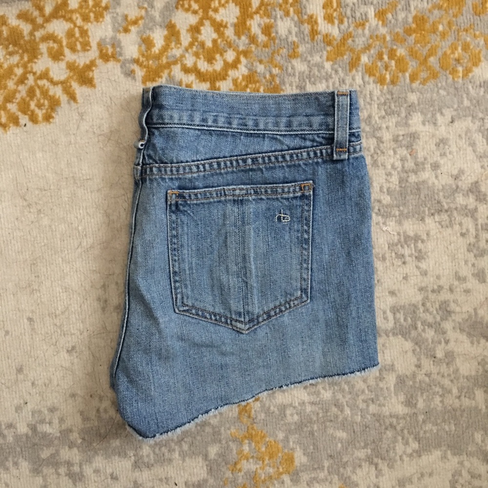 Rag & Bone denim short. Size 26. Great condition💕