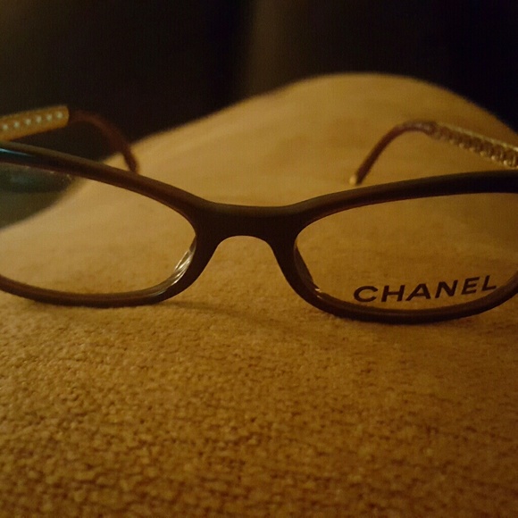 AUTHENTIC CHANEL EYE GLASSES. - Picture 4 of 4