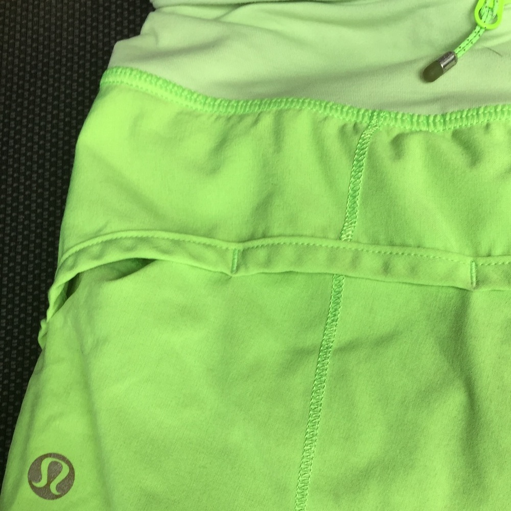 Lululemon size 4 run speed shorts