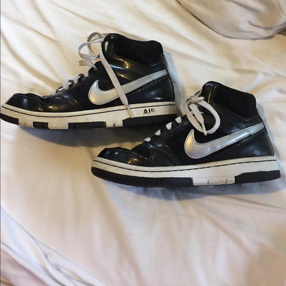 Black Nike Air