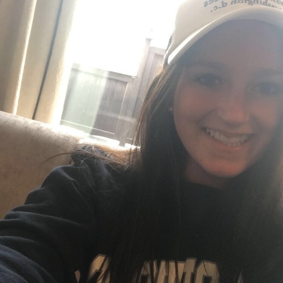 Meet your Posher, Alexa - Picture 2 of 2