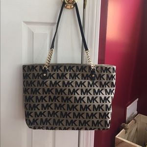 Michael Kors tote