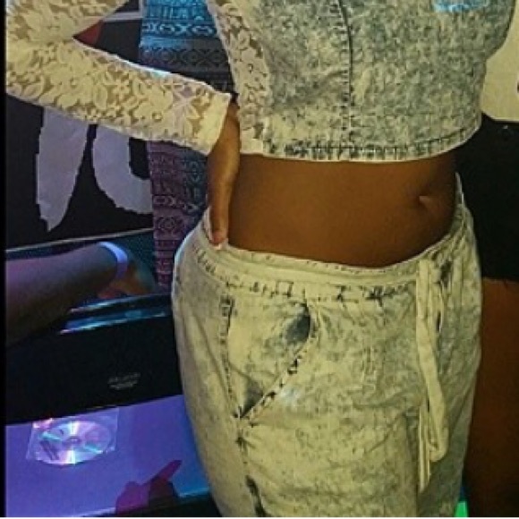 Stonewashed harem jeans - Picture 2 of 3