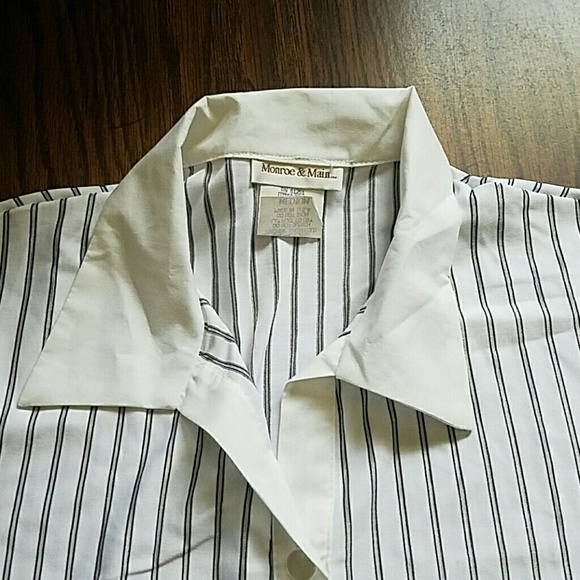 Monroe & Main BRAND-NEW - Picture 2 of 7