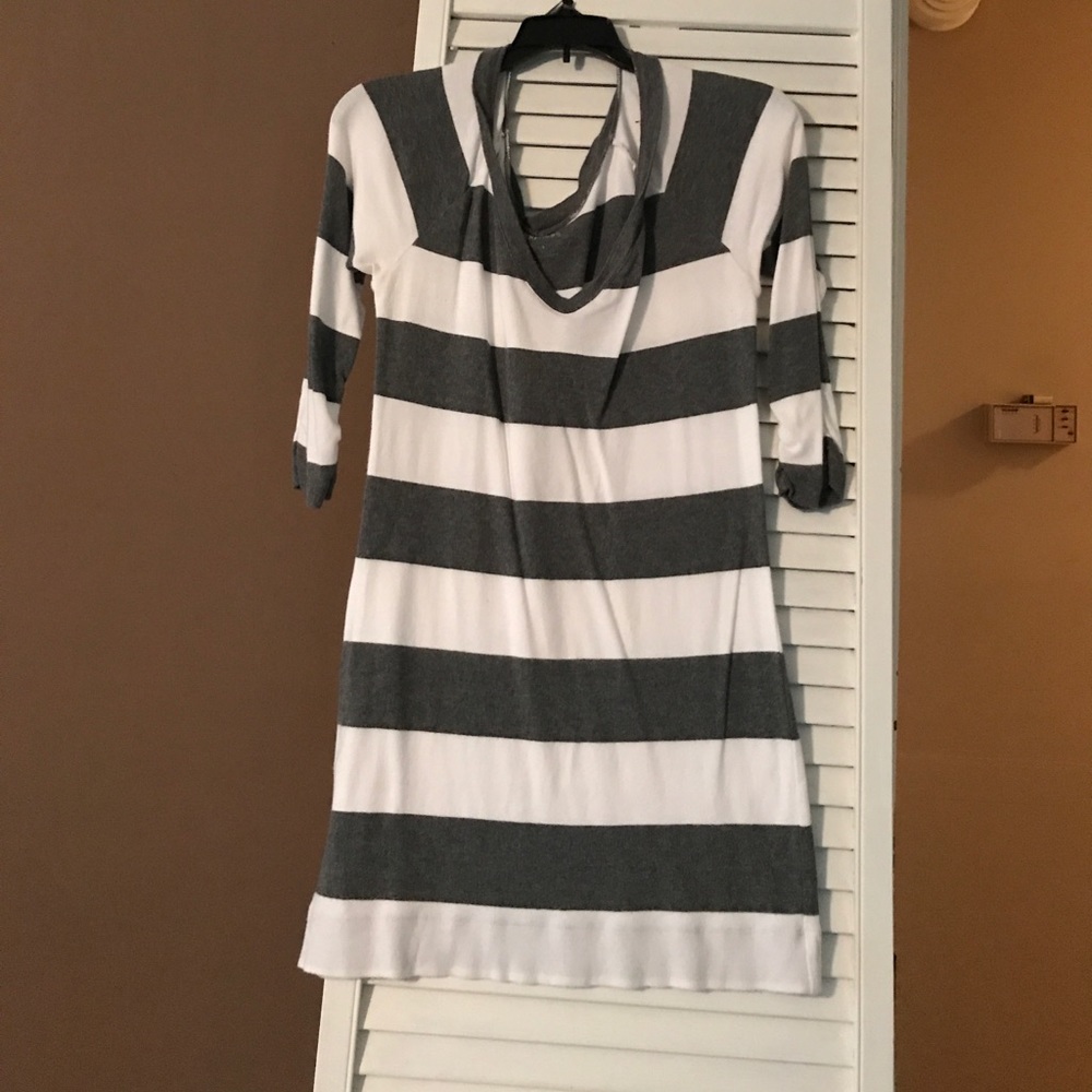 Women's tunic sweater