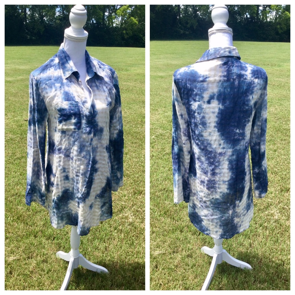 ❌❌ SOLD: Blue and White Striped Tie-Dye Top