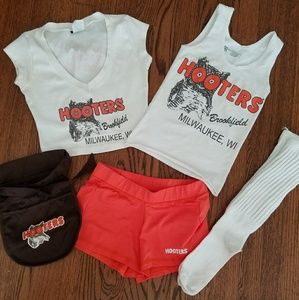 Traditional Hooters Uniform with pouch and socks