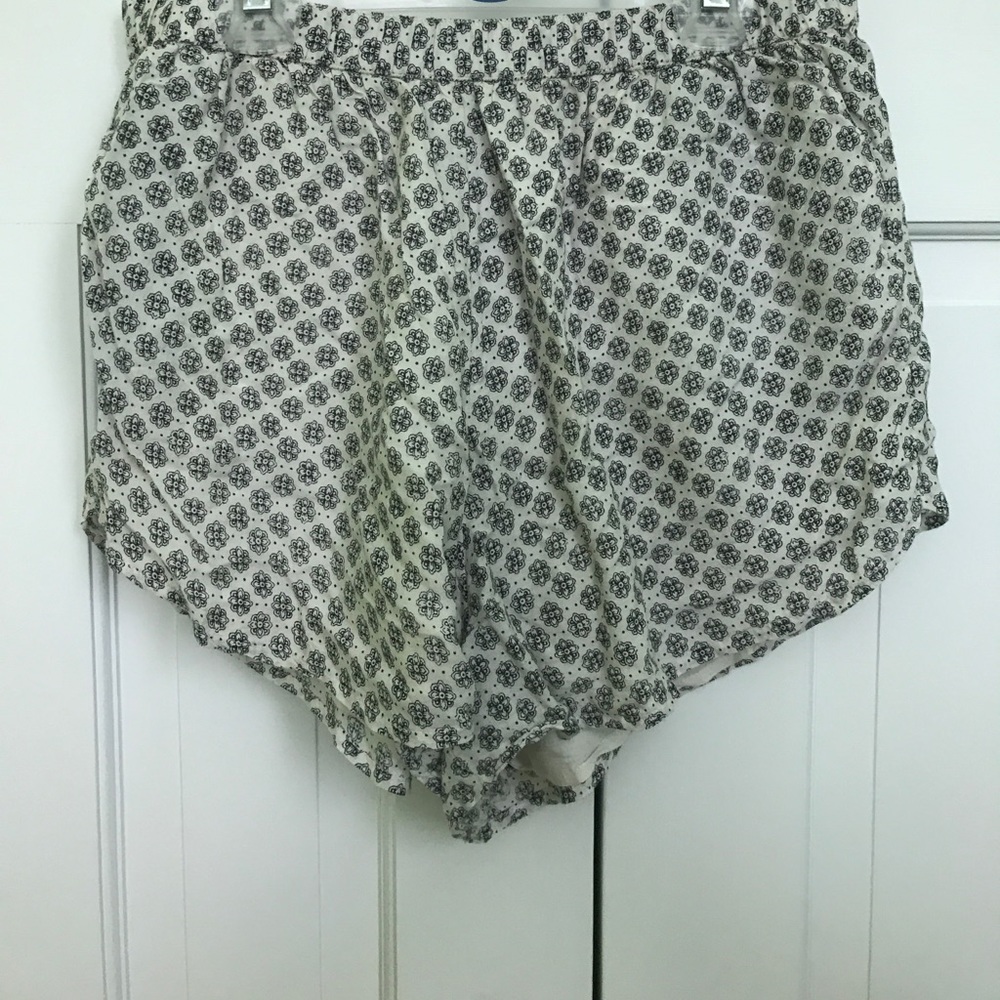 Abercrombie & Fitch pattern shorts, size L