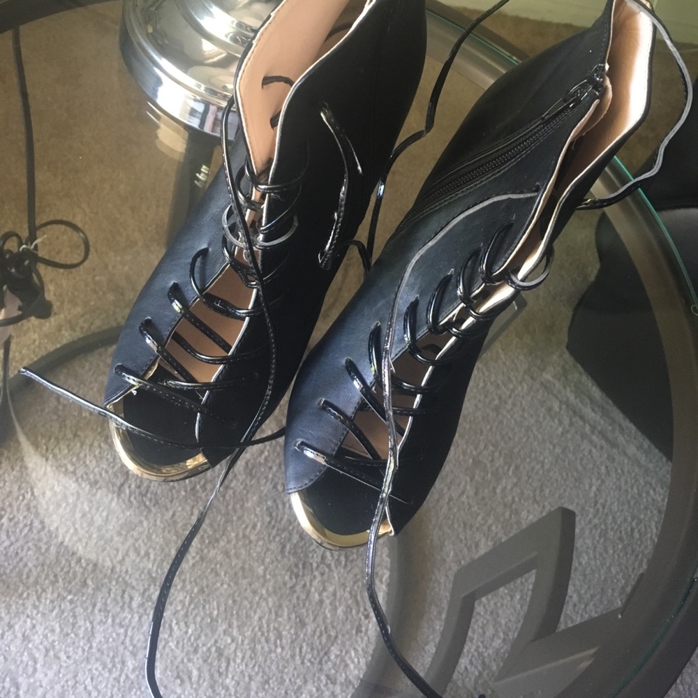 High heels - Picture 4 of 4