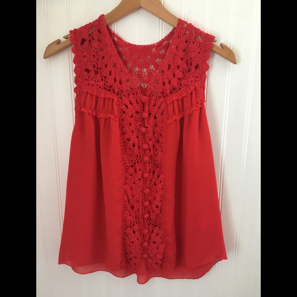 🌺!!HOST PICK!!🌺•THML• crochet button-up blouse.