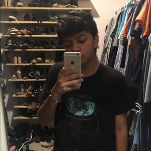 Meet your Posher, Leo