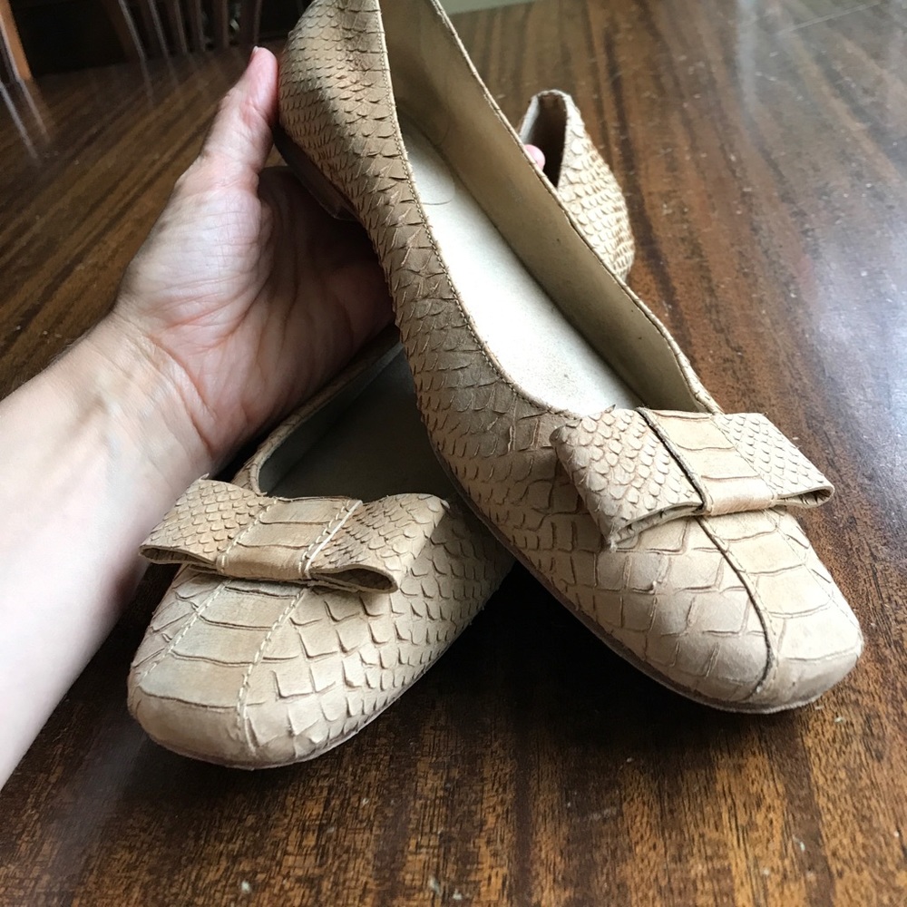 Stuart Weitzman Flats