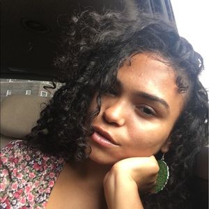 Meet your Posher, Jaylene