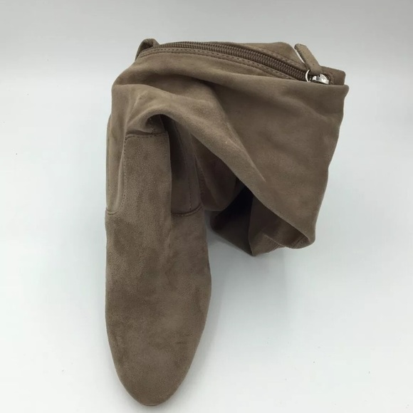 Steve Madden Womens EmotionV Taupe Boots - Picture 4 of 4