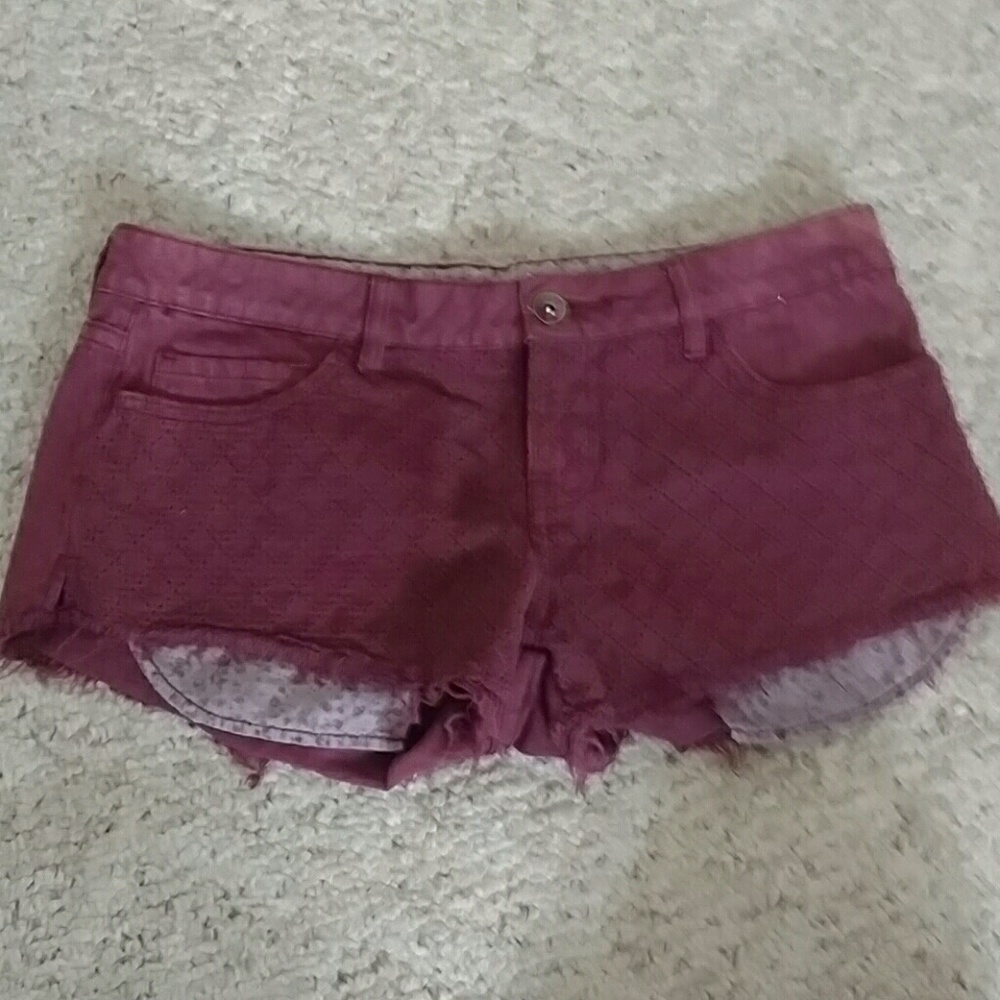 Element maroon shorts size 30 good condition